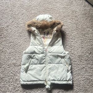 M’LLER Japan Reversible Down Vest with Detachable Real Fox Fur Hood – Elegant &